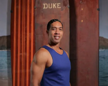 Moses Goods brings Hawaiian icon to life in ‘Duke’